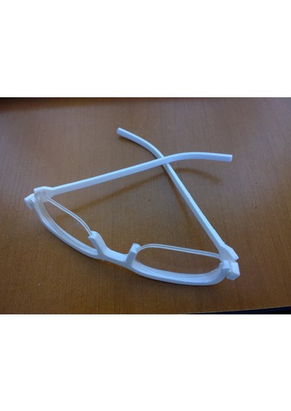 Gözlük (Plastik Aparattır!!!)