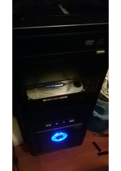 Usb'li Kolay ve Ucuz Dahili Sata Yerleştirme Istasyonu - Pc 5,25 Ila 3,5 Sata Yuvası (Plastik Aparattır!!!) modelleri