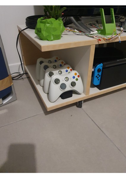 Xbox 360 4 Denetleyici Tutucusu (Plastik Aparattır!!!)