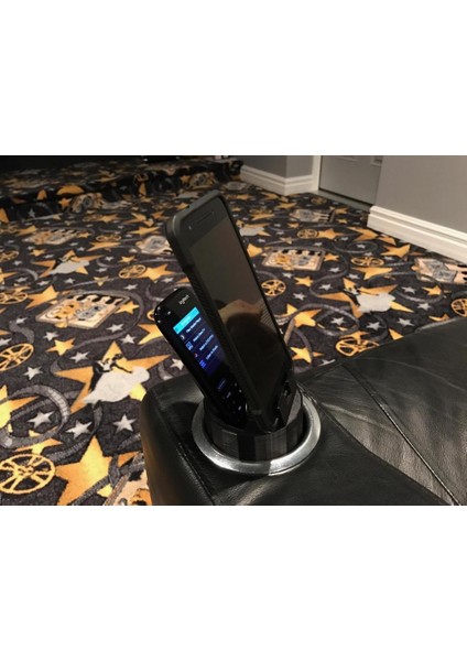 Sinema Koltuğu Bardak Tutacağı Için Uzaktan Kumanda ve Telefon Bağlantısı (Plastik Aparattır!!!)