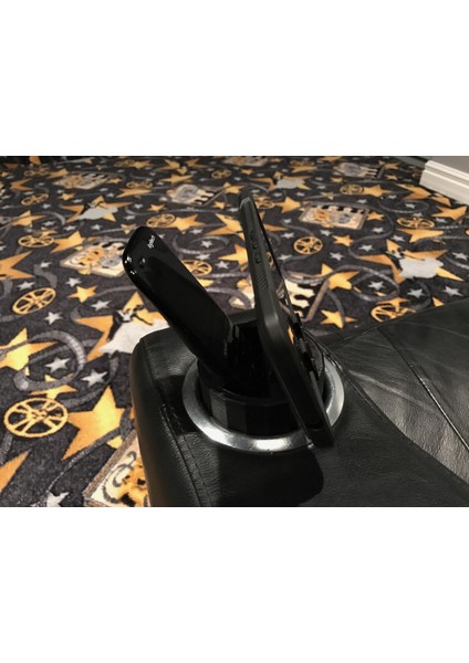 Sinema Koltuğu Bardak Tutacağı Için Uzaktan Kumanda ve Telefon Bağlantısı (Plastik Aparattır!!!) modelleri