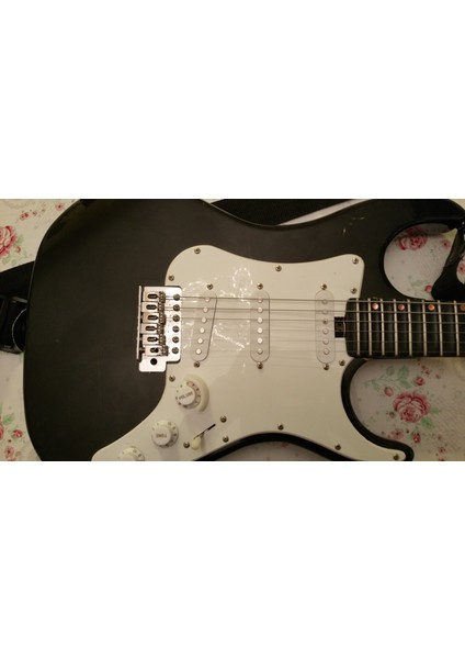 Gitar Ses Potu Düğmesi Koruması (Plastik Aparattır!!!)