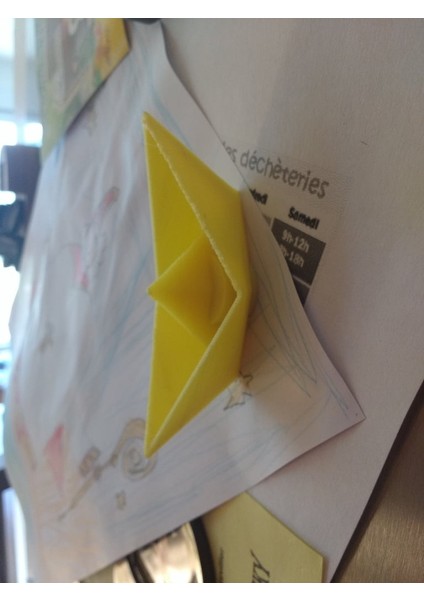 Buzdolabında Kağıt Tekne (Plastik Aparattır!!!)