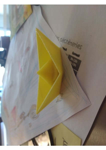 Buzdolabında Kağıt Tekne (Plastik Aparattır!!!) fiyatları