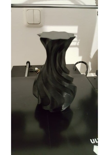 Dalgalı Spiral Vazo (Plastik Aparattır!!!) modelleri