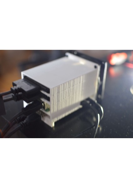 Aktif Soğutmalı Raspberry Pi Nas Kutusu (Plastik Aparattır!!!)