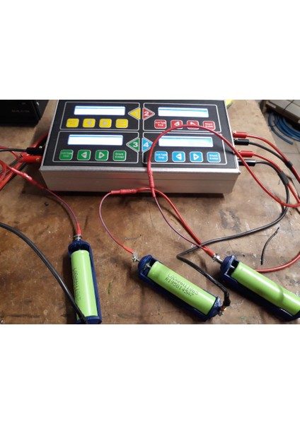 Tek Hücreli 18650 Şarj Cihazı (Plastik Aparattır!!!) indirimleri