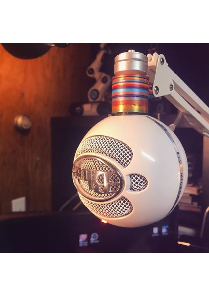 Mavi Kartopu'nu Ikea Lamba Koluna Takma Aparatı. (Plastik Aparattır!!!) indirimleri