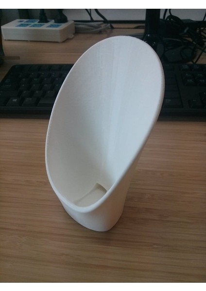 Akıllı Telefon Için Kablo Deliği Olan Megafon (Plastik Aparattır!!!) fırsatları