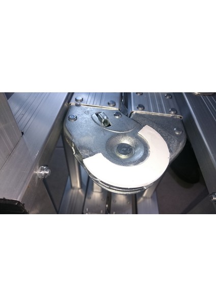 Katlanır Adım Merdiveni Menteşe Kapağı (Plastik Aparattır!!!) fiyatları