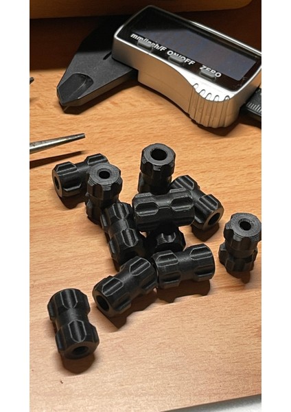 95 Paracord Için Mini Fermuar Çekici (Plastik Aparattır!!!)