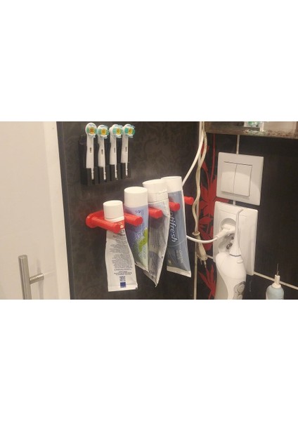 Diş Macunu Duvarı Tutucu (Plastik Aparattır!!!)