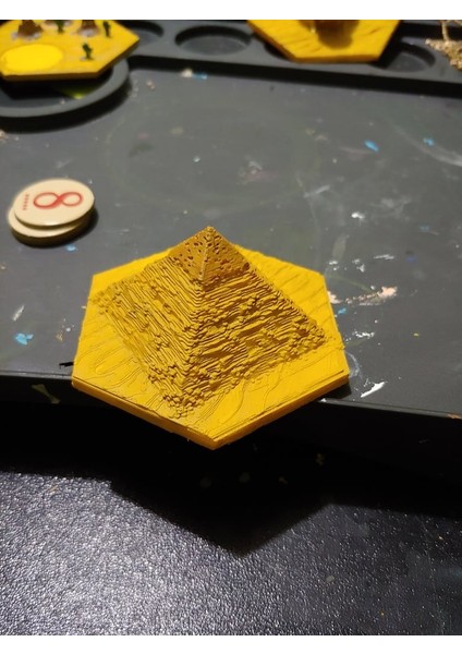 Catan Çölü Döşemesi, Giza Piramidi ve Harikalar Mağarası (Plastik Aparattır!!!) indirimleri