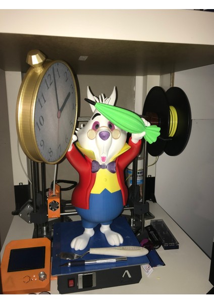 Tavşan Için Kontur Alice Izle (Plastik Aparattır!!!)
