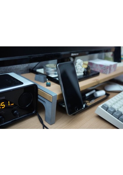 Monitör Standı Için Manyetik iphone Yuvası (Ikea Rafını Kullanarak) (Plastik Aparattır!!!)