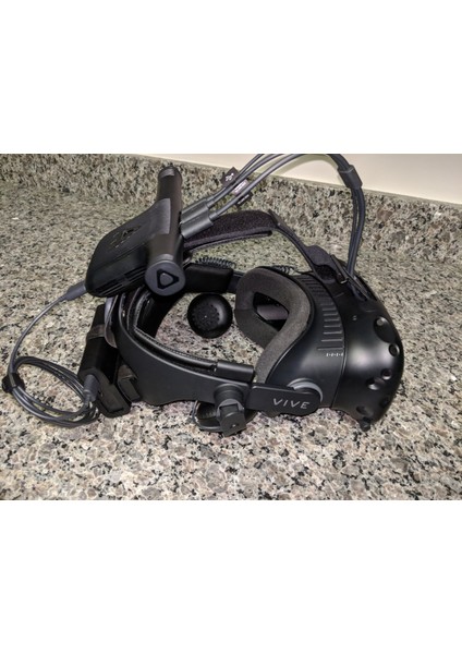 Htc Vive Kablosuz Adaptör Pil Tutucu (Plastik Aparattır!!!) fiyatları