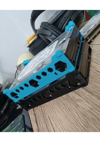 Sabit Sürücü Istiflenebilir Caddy 3,5" (Plastik Aparattır!!!)