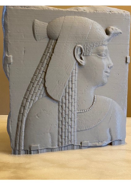 Chicago Sanat Enstitüsü'nden Bir Kraliçeyi Veya Tanrıçayı Tasvir Eden Rölyef Plaket (Plastik Aparattır!!!) fiyatları