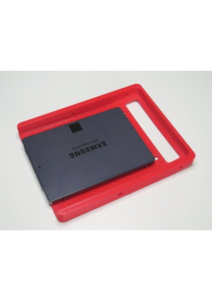 SSD Adaptörü 2,5" Ila 3,5" (Plastik Aparattır!!!)
