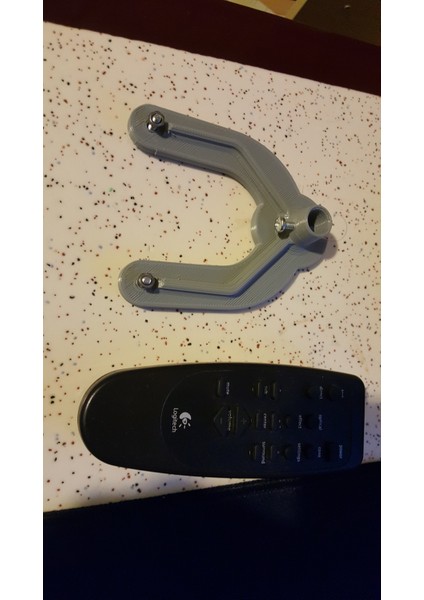 Logitech Z5500 (Plastik Aparattır!!!)