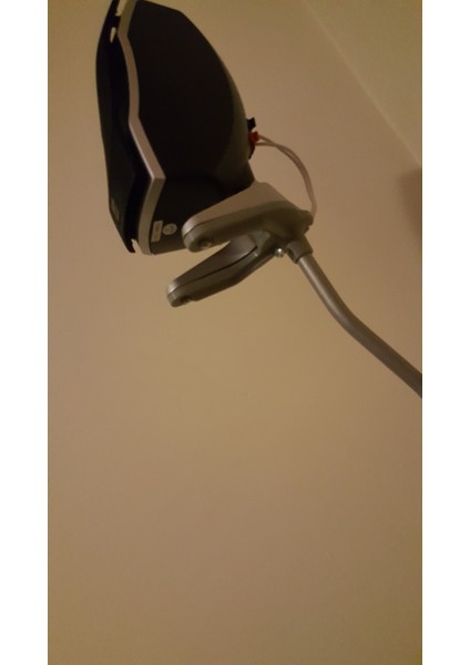 Logitech Z5500 (Plastik Aparattır!!!)