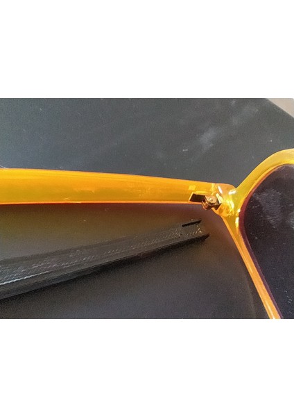 Yedek Gözlük Sapları (Sağdaki) (Plastik Aparattır!!!) modelleri