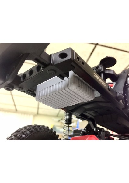 Traxxas Trx-4 Için Ölçekli Yakıt Tankı (Plastik Aparattır!!!)