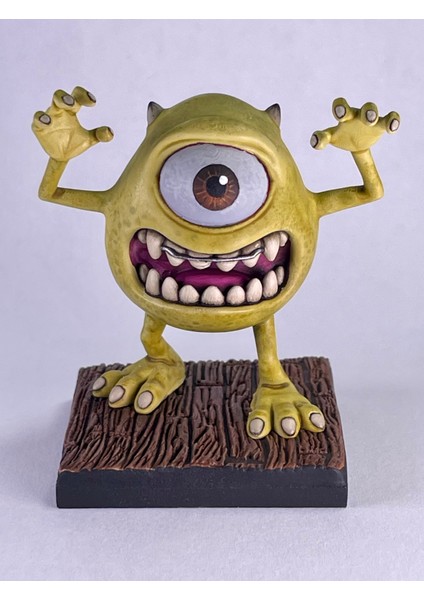 Mike Wazowski (Canavarlar Üniversitesi) (Plastik Aparattır!!!)