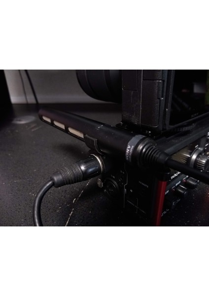 Sony Ecm-Xm1 Kendinden Klipsli - 20 mm Av Tüfeği Mikrofon Bağlantısı (Plastik Aparattır!!!)