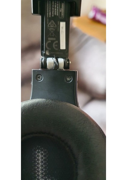 Jbl E45BT Kablosuz Kulaklık Menteşesinin Değiştirilmesi (Plastik Aparattır!!!)