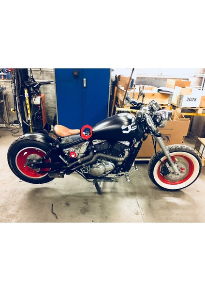 Bobber'lar Için Destekli Suzuki Vz 800 (Çapulcu) Tankı (Plastik Aparattır!!!)