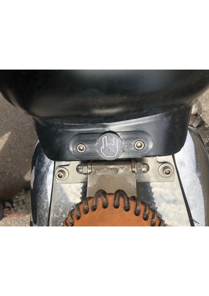 Bobber'lar Için Destekli Suzuki Vz 800 (Çapulcu) Tankı (Plastik Aparattır!!!)