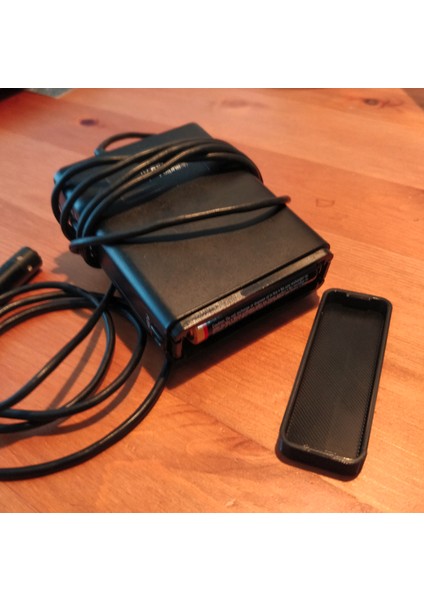 Audio Technica AT831B, Pro 70 Pil Kapağında (Plastik Aparattır!!!)