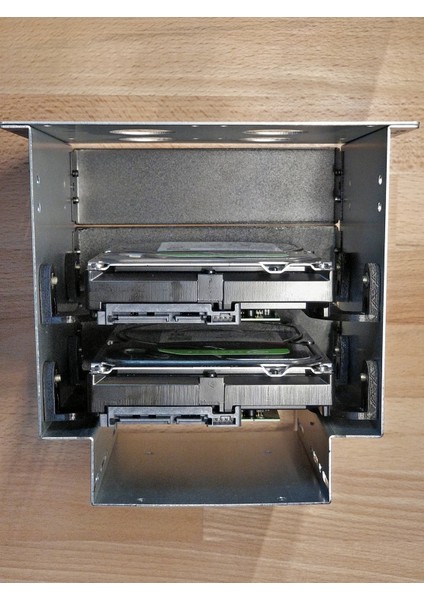 HDD Montajı Için 5,25" Ila 3,5" Adaptör (Plastik Aparattır!!!) fırsatları