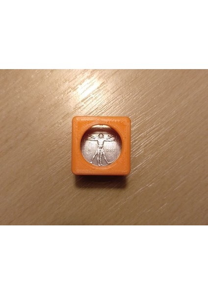 Yine Başka Bir Madeni Para Küpü (Plastik Aparattır!!!) fiyatları