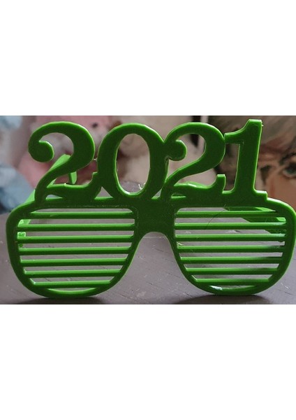 Gözlük 2021 (Plastik Aparattır!!!)