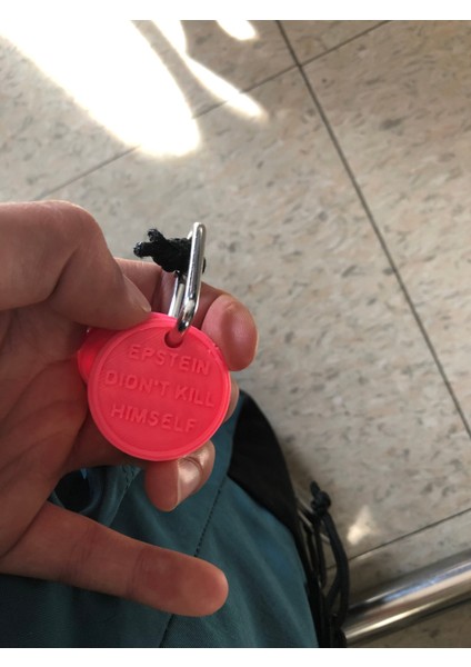 Ve..... Epstein Kendini Öldürmedi! Anahtarlık (Plastik Aparattır!!!)