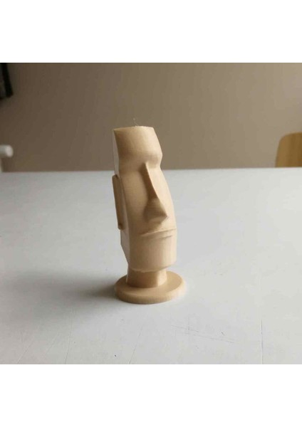 Paskalya Adasında Moai Kafası (Plastik Aparattır!!!)