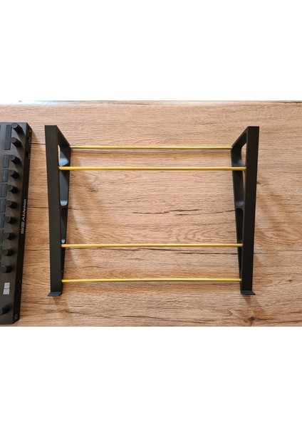 Ableton Itme 2 Standı (Plastik Aparattır!!!)
