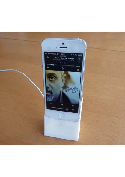 iPhone 5, 5s ve Se Için Stand - Senkronizasyon ve Şarj Için Bağlantı Istasyonu (Plastik Aparattır!!!)
