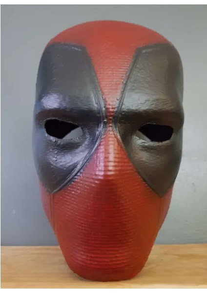 Dokulu Deadpool Kaskı/maskesi (Plastik Aparattır!!!)