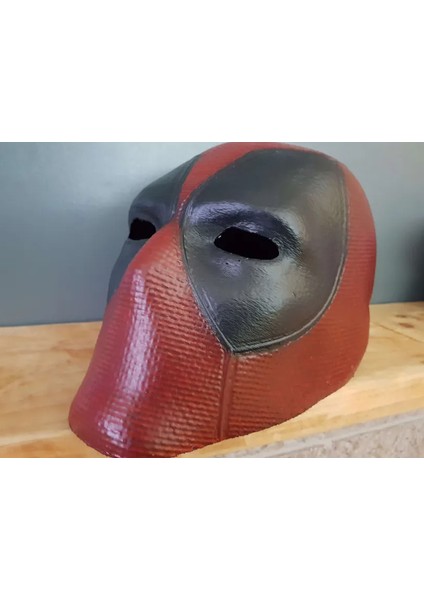 Dokulu Deadpool Kaskı/maskesi (Plastik Aparattır!!!) modelleri