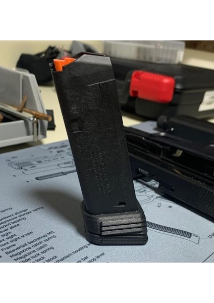 Glock 19 Tabanca Için Glock 17 Şarjör Kılıfı (Plastik Aparattır!!!) indirimleri