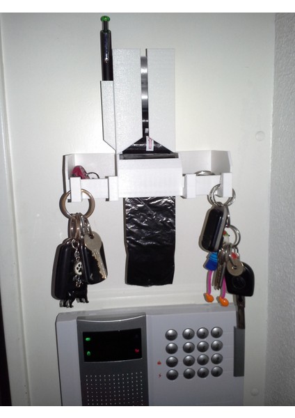 Anahtar Tutucu ve Doggie Çanta Kaka Dispenser (Plastik Aparattır) fırsatları