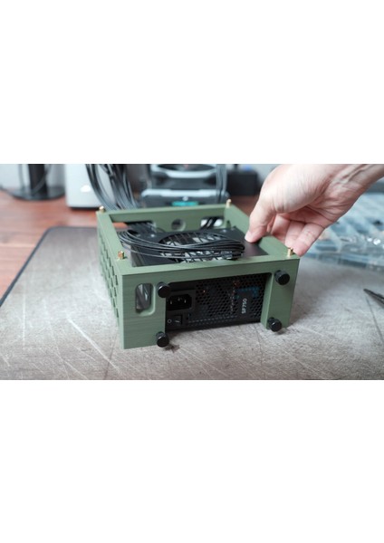 Itx Case Testbench Workbench Pc (Plastik Aparattır!!!) modelleri