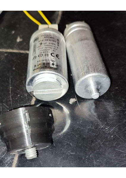Ducati Kapasitör 9 Uf'den Evrensel M8 Ayağa (Plastik Aparattır)