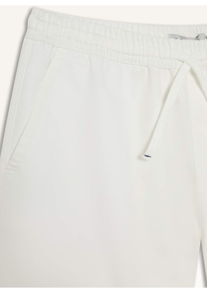 %100 Pamuk Yazlık Relax Fit Rahat Beyaz Jean Bermuda Şort Z4460AZ25SM