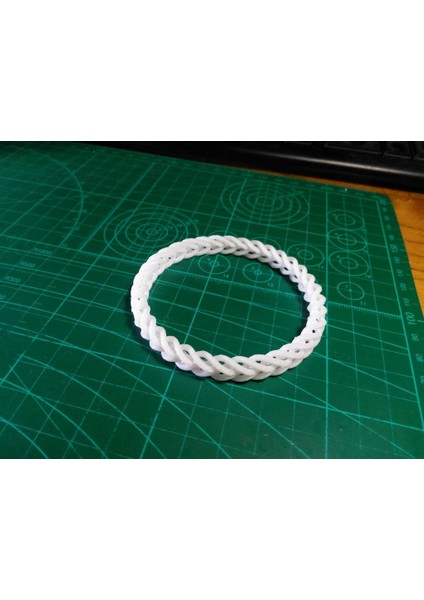 Bölünmüş Örgü Bileklik (Plastik Aparattır) modelleri