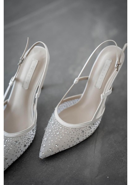 Mora Taşlı Saten Abiye Ayakkabı Beyaz fırsatları