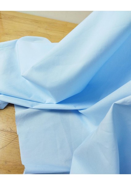 Açık Mavi Renkte Poplin (En 140 cm x Boy 150 Cm)